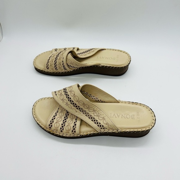 BONAVI WOMENS SLIP ON TAN LEATHER SANDALS SIZE 10 - Picture 3 of 11